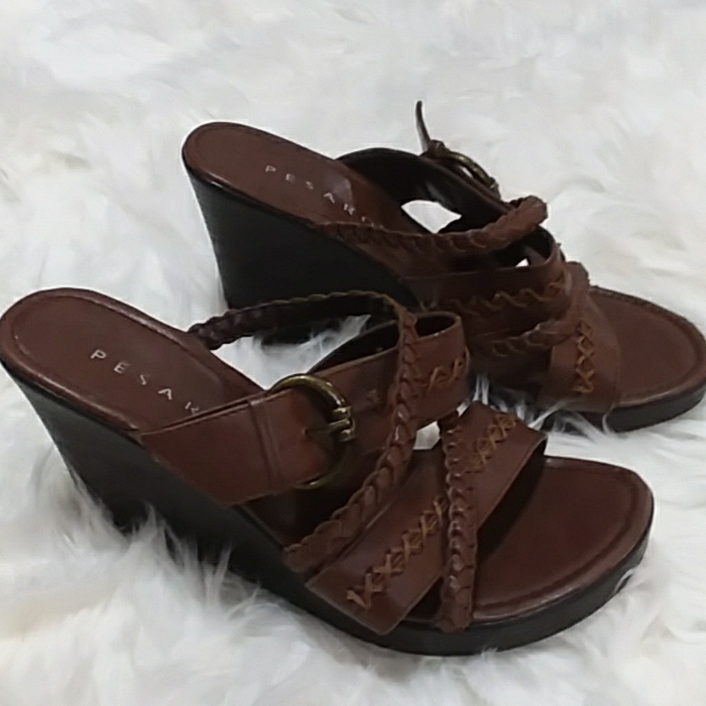 New Pesaro Wedges